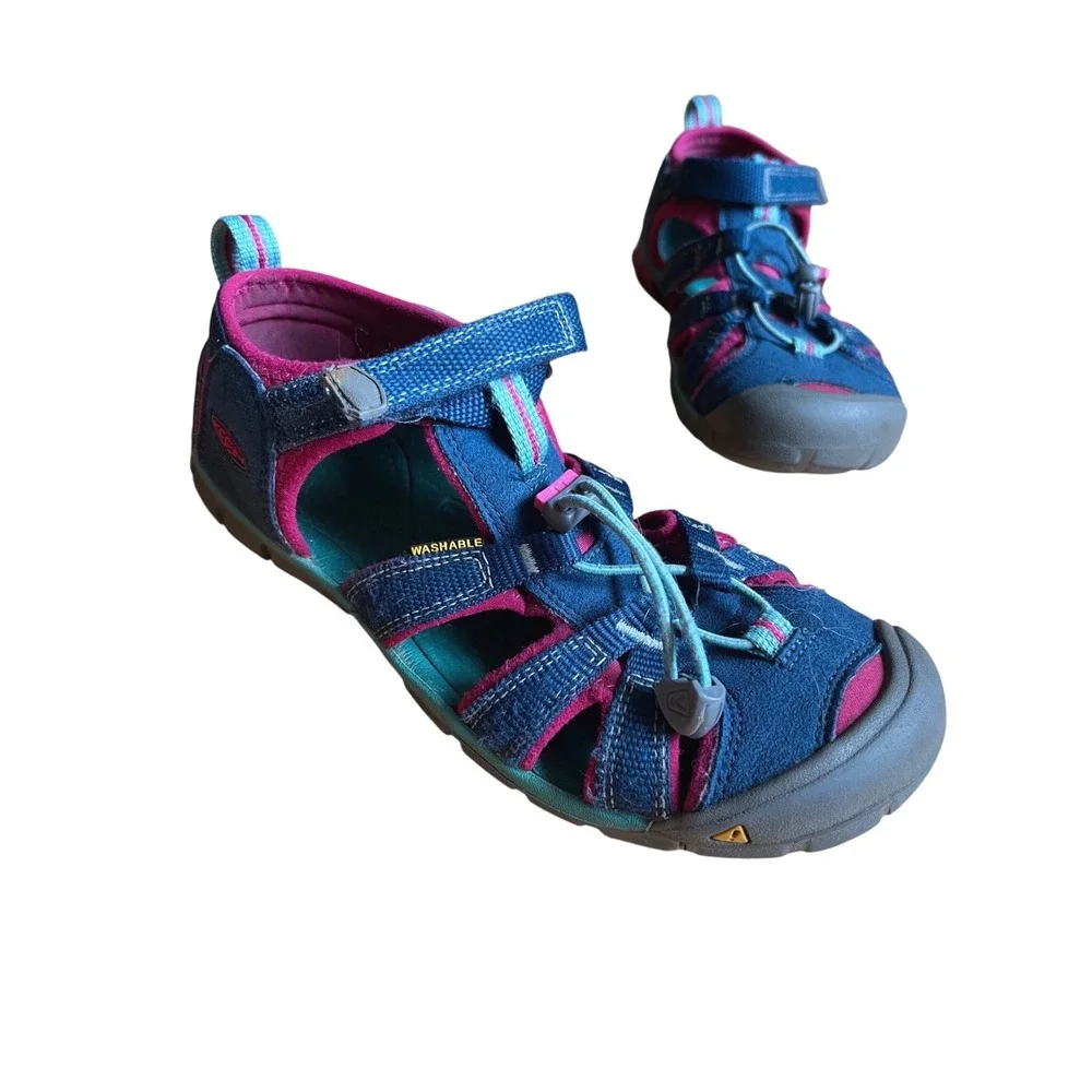 Keen Seacamp II CNX Blue Pink Teal Hybrid Sandals Kids Size 4 US
